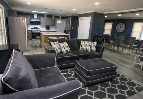 Full View living space