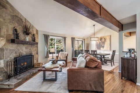 Gorgeous updated great room with cozy fireplace and incredible new furnishings.
