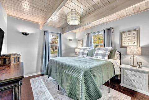 Primary bedroom on main floor; King bed