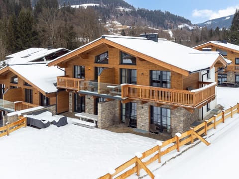 Holiday Home Exterior [winter]