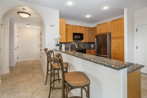 Colony Villas 1702-15