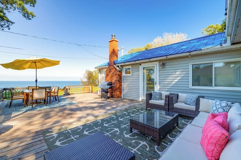 Wilson Vacation Rental | 3BR | 2BA | Steps Required | 1,500 Sq Ft