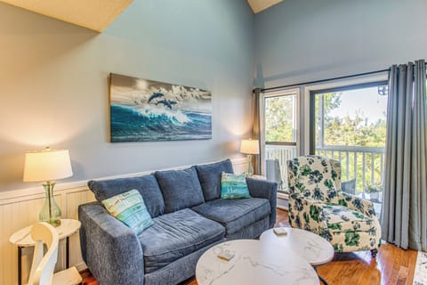 Little River Vacation Rental | 2BR | 2BA | 1,050 Sq Ft | Stairs Required