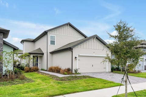 Your sunny escape awaits! This modern, beautiful home is ready to host your perfect family getaway.