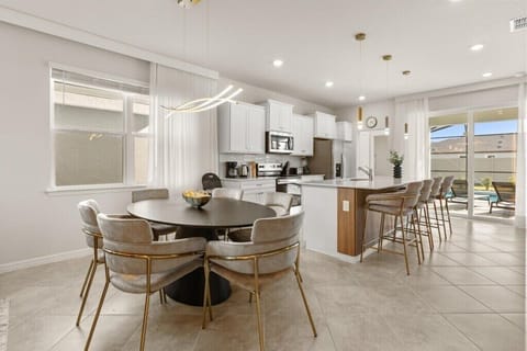 16163 Cape Coral Loop (9).jpg