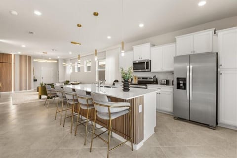 16163 Cape Coral Loop (10).jpg