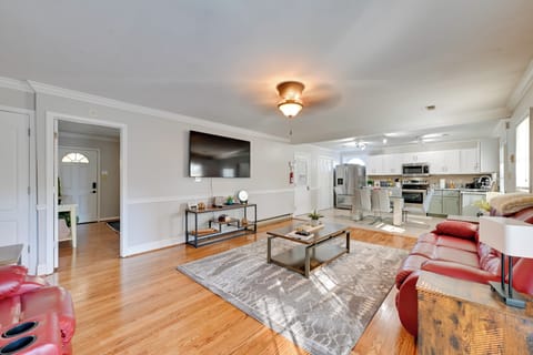 High Point Vacation Rental | 3BR | 2BA | Steps Required | 1,400 Sq Ft