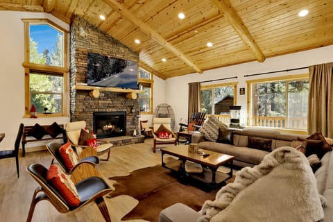 Very spacious living room that opens to kitchen