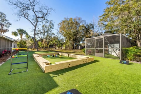 ~ SCORE BIG IN YOUR PERSONAL SOCCER-BILLIARDS! ~