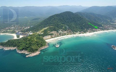 localização do condomínio frete ao mar 