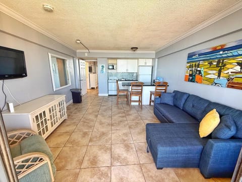 Open layout perfect for entertaining.
