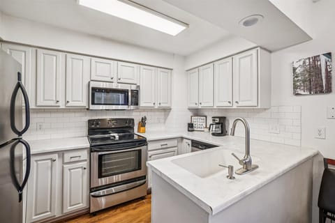 Kitchen - Ski Hill 39 - Breckenridge Vacation Rental