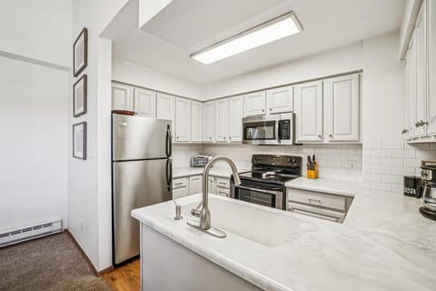 Kitchen - Ski Hill 39 - Breckenridge Vacation Rental