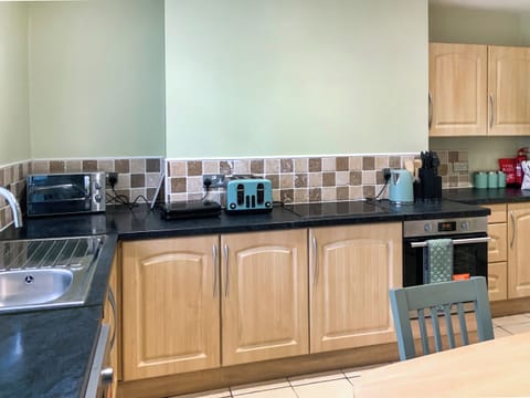 Kitchen | Paddy&rsquo;s Cottage, Flookburgh, near Grange-Over-Sands