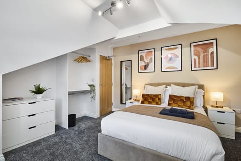 F3, Bedroom