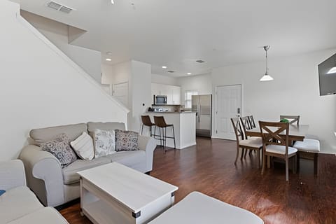Communal lounge / TV room,Living Room