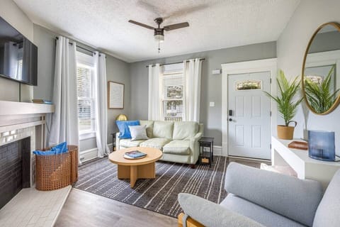 Welcome to The Nurse's Nest in Akron!