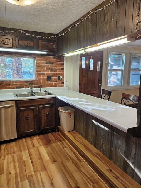 83c76210-787c-4fd7-92d8-9fbb67706afc