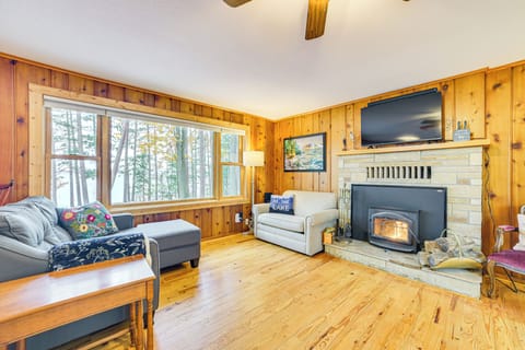 Spruce Vacation Rental | 2BR | 1BA | Step-Free Entry | 1,300 Sq Ft
