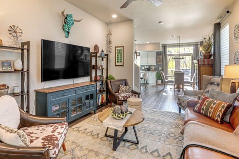 Lakewood Vacation Rental | 3BR | 3BA | 1,630 Sq Ft | 1 Step to Enter