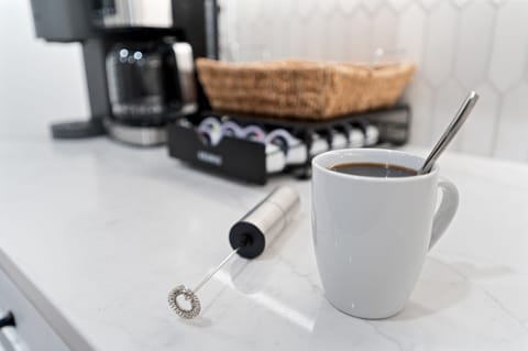 Morning coffee never tasted so good - relax and start your day the Horizon Haven way.