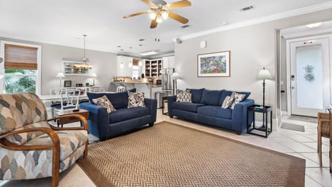 Pooling Around - - Living Area