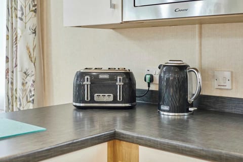 Bluebell Lodge, Allerthorpe Golf & Country Park, York - Host & Stay