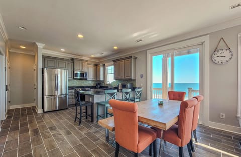 Dining Room/Kitchen-18