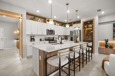 16194 Coastal Cove Lane (6).jpg