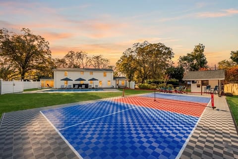 Step outside to your own private recreation hub, where vibrant pickleball courts and spacious outdoor hangouts set the stage for nonstop fun. It’s a place designed for friendly matches, fresh air, and unforgettable days spent together.