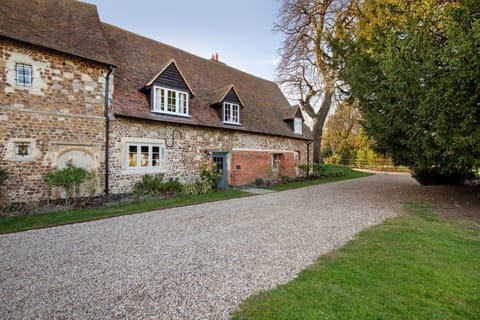 The entrance to Reeves Cottage, Essex