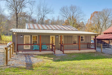 Lyles Vacation Rental | 1BR | 1BA | Steps to Enter | 650 Sq Ft