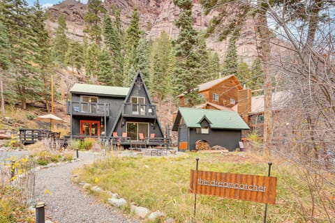Ouray Vacation Rental | 3BR | 2.5BA | 1,600 Sq Ft | 6 Steps to Enter