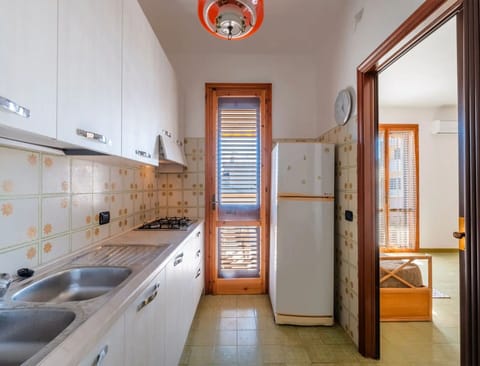 Autumn, Kitchen, Spring, Summer