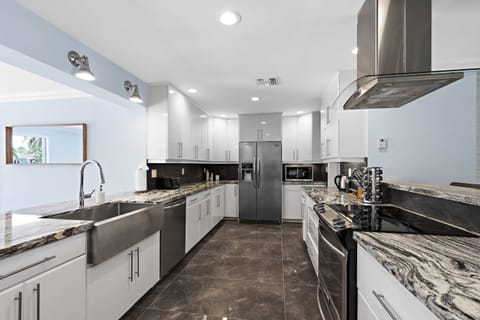 Calling all foodies (and midnight snackers)! Our kitchen is fully stocked and ready for everything—from pancake breakfasts to late-night pizza parties. Cook, eat, repeat.