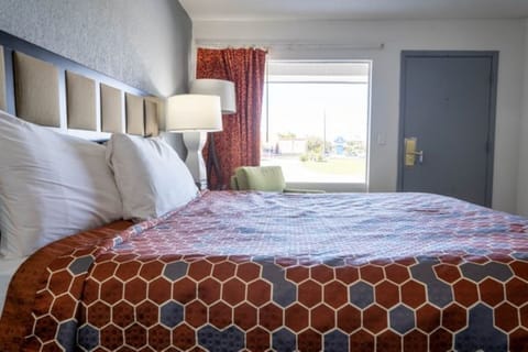 Wake up to natural light and an easy room layout.