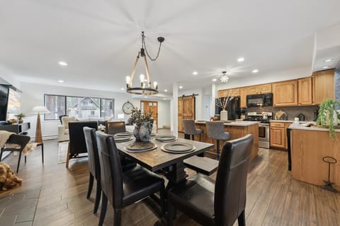 Spacious open-concept kitchen and dining area for gatherings