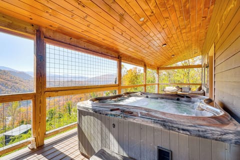 Gatlinburg Vacation Rental | 2BR | 2.5BA | 2,450 Sq Ft | 2 Steps Required
