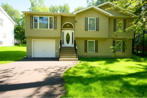 Arrive to a quiet, spacious home where your group can settle in and feel at ease from the moment you pull up.