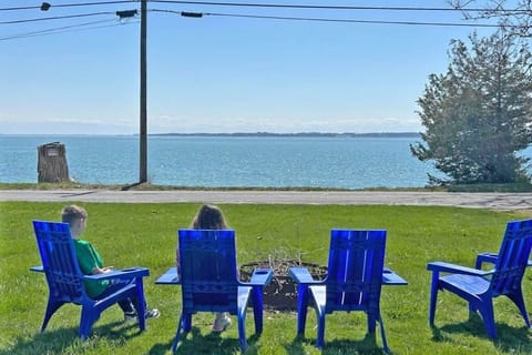 WATERVIEW FROM FRONT YARD