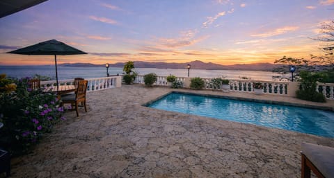 Bella Vista