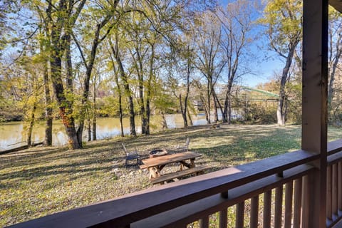 Falls of Rough Vacation Rental | 1BR + Loft | 1BA | 5 Steps to Enter | 864 Sq Ft