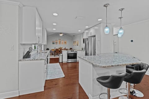 Big Kitchen with bar seating 