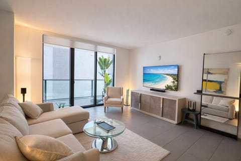 Welcome to Lunabase`s Graceful Retreat!