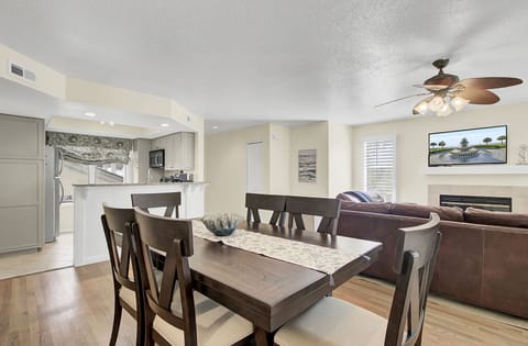 Where flavors and ambiance come together. (401 Yacht)