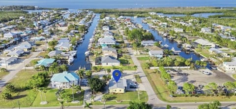 Great location! Directly across from boat ramp!