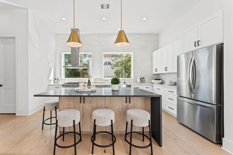 Spacious fully equipped kitchen