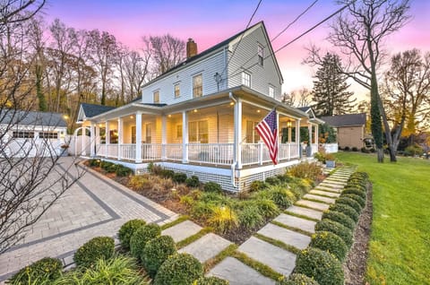 258 Christian Ave-8