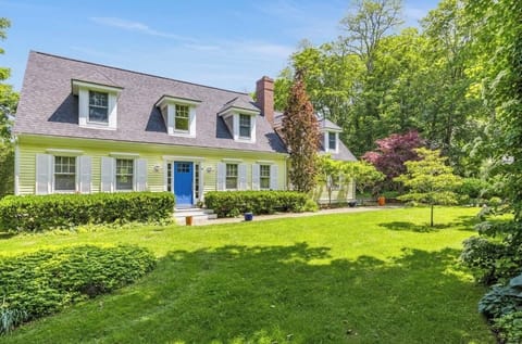 Charming West Falmouth
