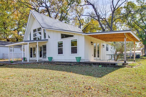 Afton Vacation Rental | 2BR | 2BA | 1,400 Sq Ft | 2 Steps Required